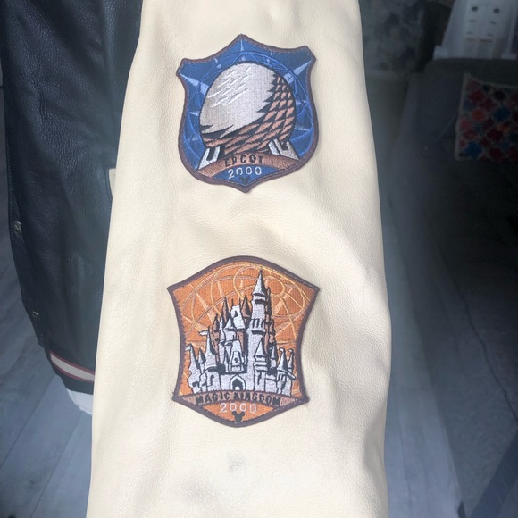 Disney 2000 Millennium Leather Varsity Bomber Jacket Mickey Mouse Sz L Rare - Picture 5 of 16